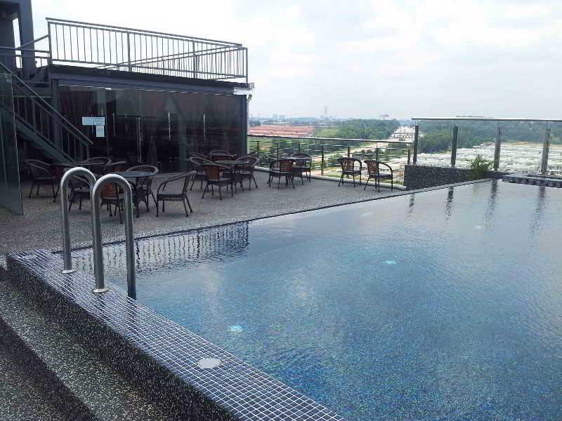 Pariss Hotel Johor Bahru Exteriör bild